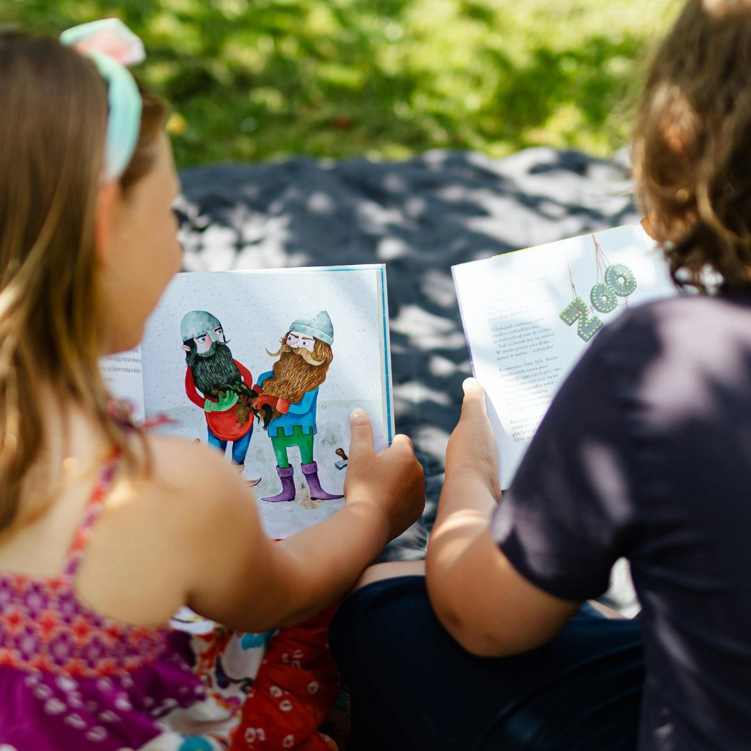 kids reading outside